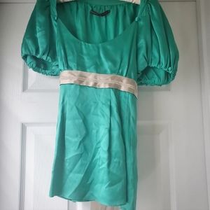 Development by Erica Davies blouse, Size 4, green with gray tie